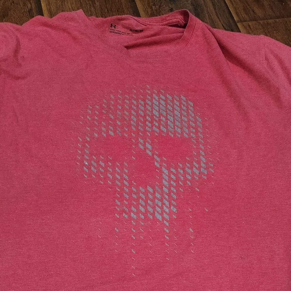 Red skeleton tshirt